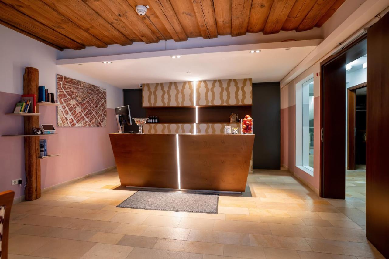 Отель Altstadthotel Grauer Wolf 3*