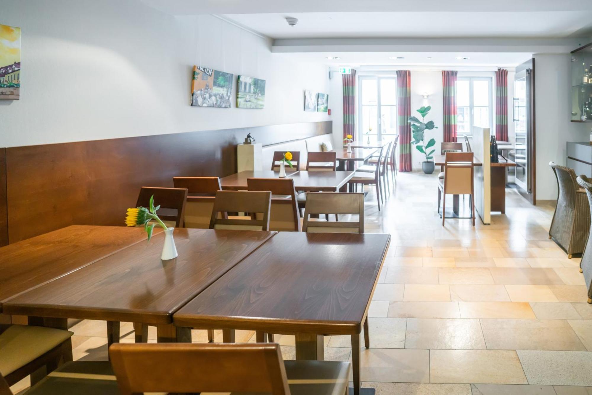 Altstadthotel Grauer Wolf Эрланген